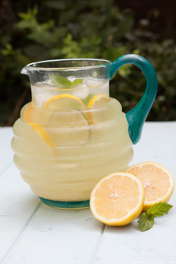 Homemade Lemon and Limeade | Recipes Made Easy