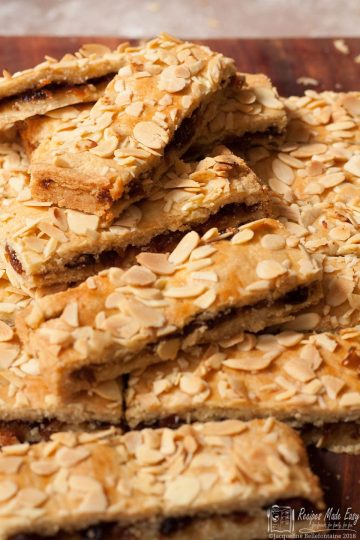 Almond and Mincemeat Bars | Recipes Made Easy