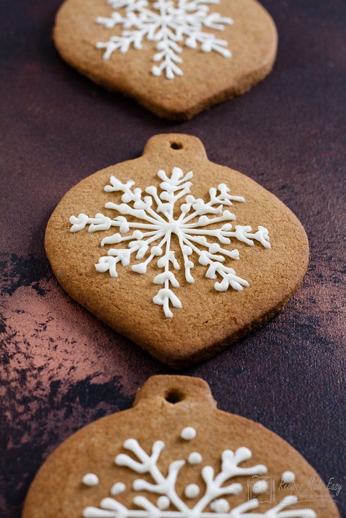 Christmas Gingerbread Biscuits | Recipes Made Easy
