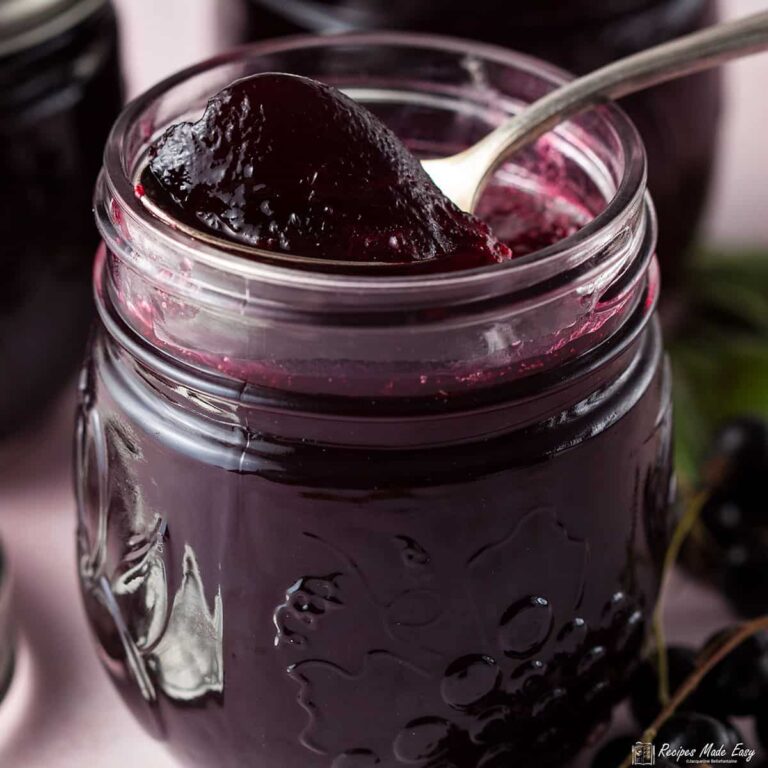 Quick and Easy Blackcurrant Jelly | Recipes Made Easy